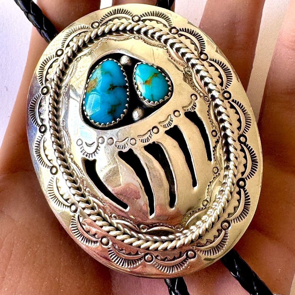 Navajo Turquoise Bolo Tie Bear Paw Shadow Box Signed Wilbert Muskett Sr Sterling